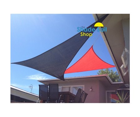 Our customer Jade from NZ has sent in her great pictures of a 4x4x4m in Red and a right angle 4x5x6.4m in Black Shade Sail. Great installation pictures and colours look good together.\\n\\n29/02/2016 2:57 PM