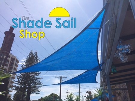 Great use of blue 3x3x3 blue triangle shade sails out the front of Jan Kelly's restaurant. Looks great Jan!\\n\\n11/12/2014 3:09 PM