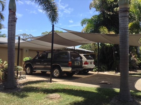A big thanks to Vivienne for sending in these photo's. A great DIY installation of the shade sails with overlapping of different sizes. 4x6m & 6x6m in Grey. Looking forward to the next photo's of the installation over your entertaining and pool area.\\n\\n1/06/2015 10:55 AM